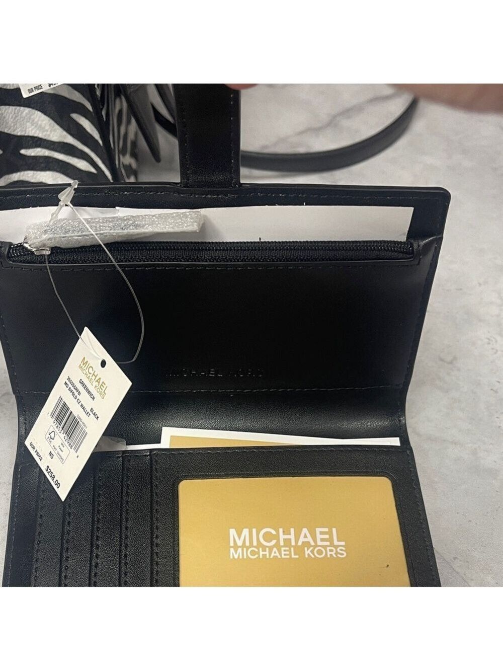 Michael Kors Greenwich Zebra Stripe Crossbody Bag & Matching Wallet Black White - Picture 9 of 11
